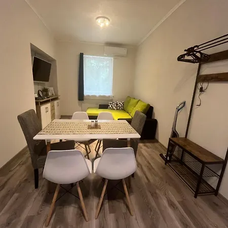 Lägenhet Wild Garden1 Pusztakovacsi